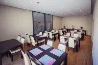 Boutique Hotel's Bytom - Desayuno