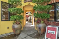 The Eagle Harbor Inn