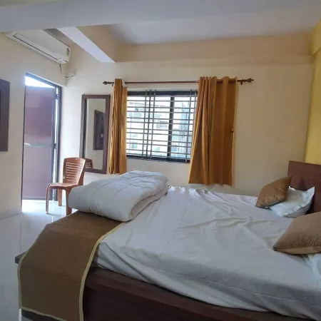 Keshav Inn Hotel And Banquet