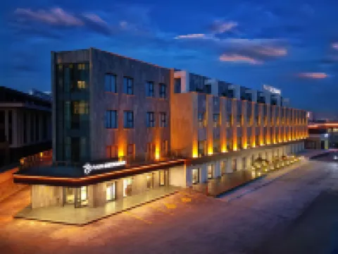 パーク デデマン コンヤ のホテル