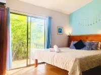 Hilltop Oasis – 5 Min to Ocotal Beach + Pools
