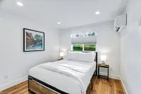 ซันนี่ บ้านพัก 3 ห้องนอน ใกล้ เอเวอเร็ต วอเตอร์ฟรอนต์ - โฮมสเตย์
