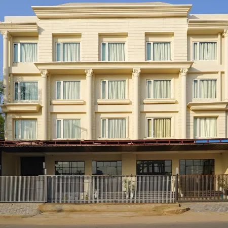 Hotel Four Element