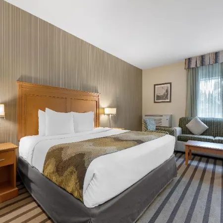 Best Western King George Inn  Suites