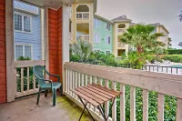 Oceanfront Galveston Condo Balcony and Pool Access!