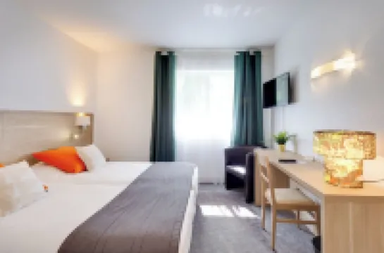 บริต โรงแรม เล ซีวาน