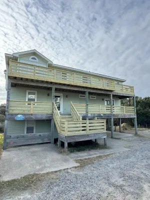 7 bdrms, private pool, hot tub, ocean view, sunset/sunrise views, multiple decks - 精品