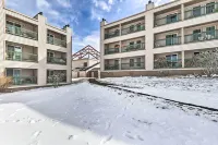 Beech Mtn Condo w/ Slope View & Resort-Style Perks - 3 estrellas