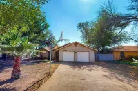 Walk to Park! Family-Friendly Laredo Home w/ Yard - 2 Sao