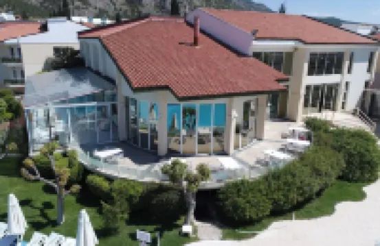 萊克斯河温泉酒店 酒店