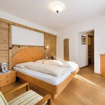 5 Minutes from the Alpe di Siusi Cable Car, Family Apartment and Terrace.