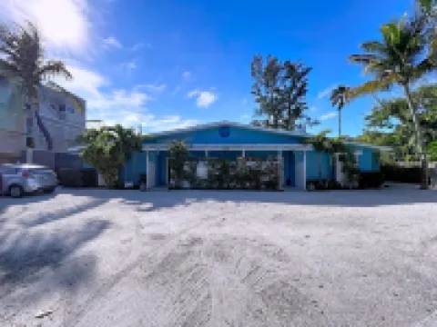 Charming Ground Level Resort Style 3 units Condo  of a TRIPLEX- unit A