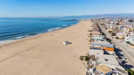 NEW!   Beach Front Coastal Living