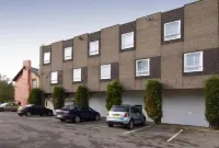 Alty Hotel Hotels in Altrincham