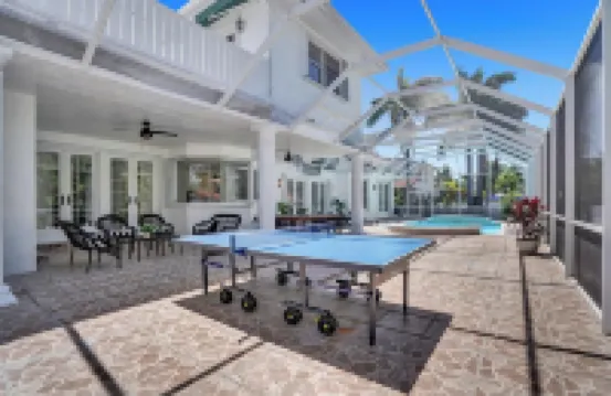 6BR Hollywood Lakes Home with Pool & Spa