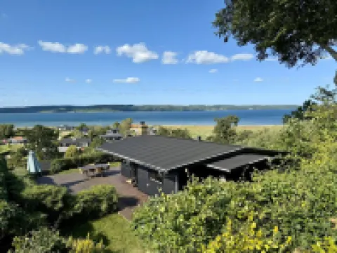 "Stjerne" - 300m from the Sea