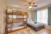 Steps to Beach & Seawall! Galveston Condo w/ Pool - Condos