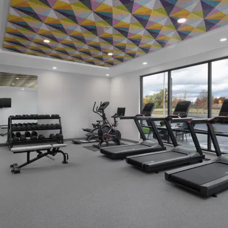 Home2 Suites by Hilton Syracuse Liverpool Airport Area Отели рядом с достопримечательностью «Конгресс-центр The Oncenter»