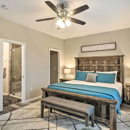Chic Branson Retreat ~ 4 Mi to Silver Dollar City