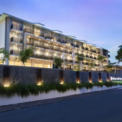 Hilton Garden Inn Bali Nusa Dua Hotels near Siligita