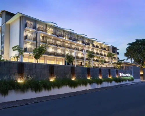 Hilton Garden Inn Bali Nusa Dua Hotels near Turtle Island