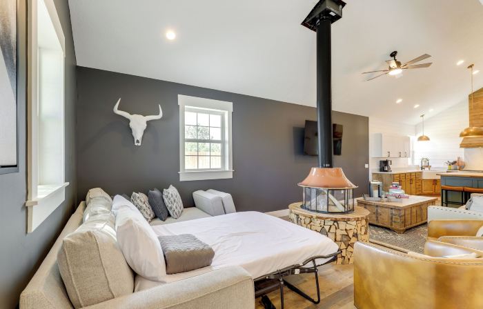 Orangeville Vacation Rental w/ on-Site Creek!