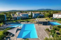 Résidence Pierre & Vacances Premium les Villas de Porto-Vecchio - Pools