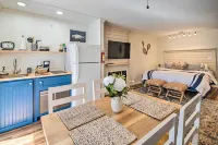 Balcony + Pool Access! Couples Escape in Lake Lure - 3-Star
