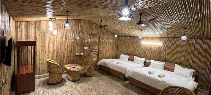 Radhika resort Hotele w: Mathura