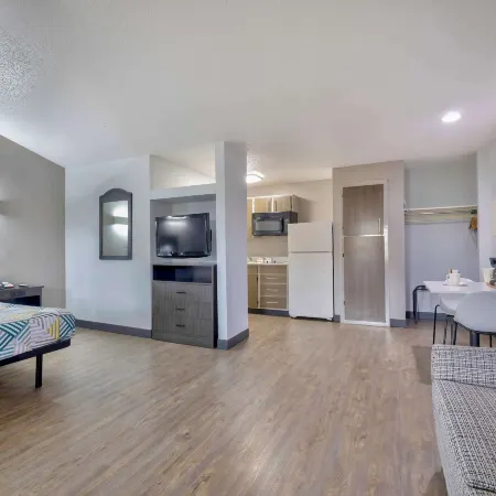 Studio 6 Dallas, TX - North - Richardson