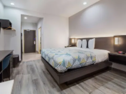 Studio 6 Katy, TX Hotels in Katy