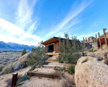 West Wind, cabin with breathtaking vieuws Hotels in Lone Pine