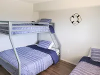 Modern Condo - 3min walk to beach, 2min to Matanzas river