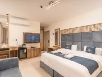 Golden Pillar Hotel فنادق في العقبة
