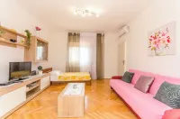 Apartment Sime - parking