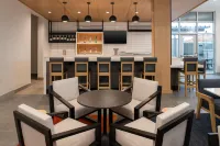 Hyatt House Fresno Campus Pointe