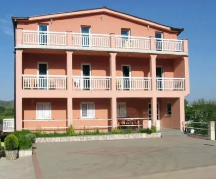 聖彼得膳宿公寓 酒店