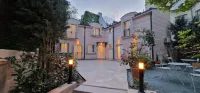 Carice Milice Old Town Residence