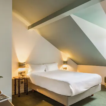 La Cour du 6 Отели в г. Анси