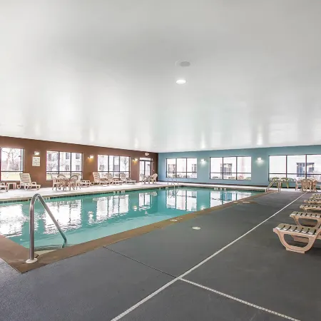 Clarion Inn Elmhurst - Oak Brook Near I-88 I-290 I-294
