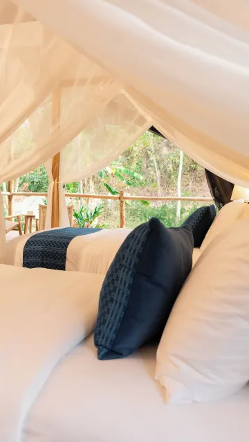 เต็นท์ เตียงเดี่ยว 1 เตียง วิวคลอง