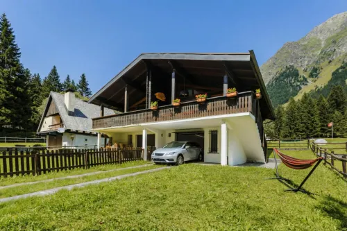 Chalet Soleada - Happy Rentals - Homestays
