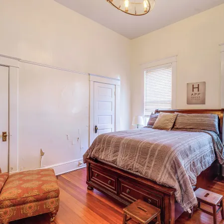 Explore Jackson! Historic Belhaven Home w/ Porch