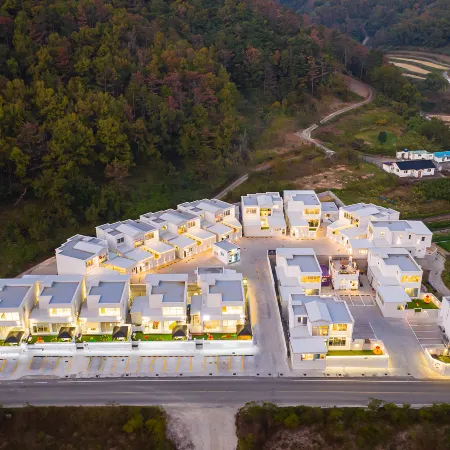 Gyeongju Wony Uni Kids Pool Villa Отели рядом с достопримечательностью «Храм Голгулса»