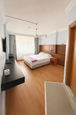 Ferah Hotel