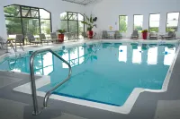 DoubleTree by Hilton Collinsville - St. Louis - Pools
