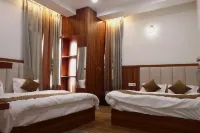 Om divine hotel