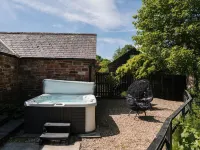 Carwinley Mill House Cottage - Parkering