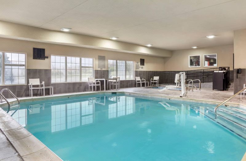 Country Inn & Suites by Radisson, Georgetown, KY photo 4