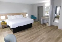 Days Inn by Wyndham Effingham - Gym